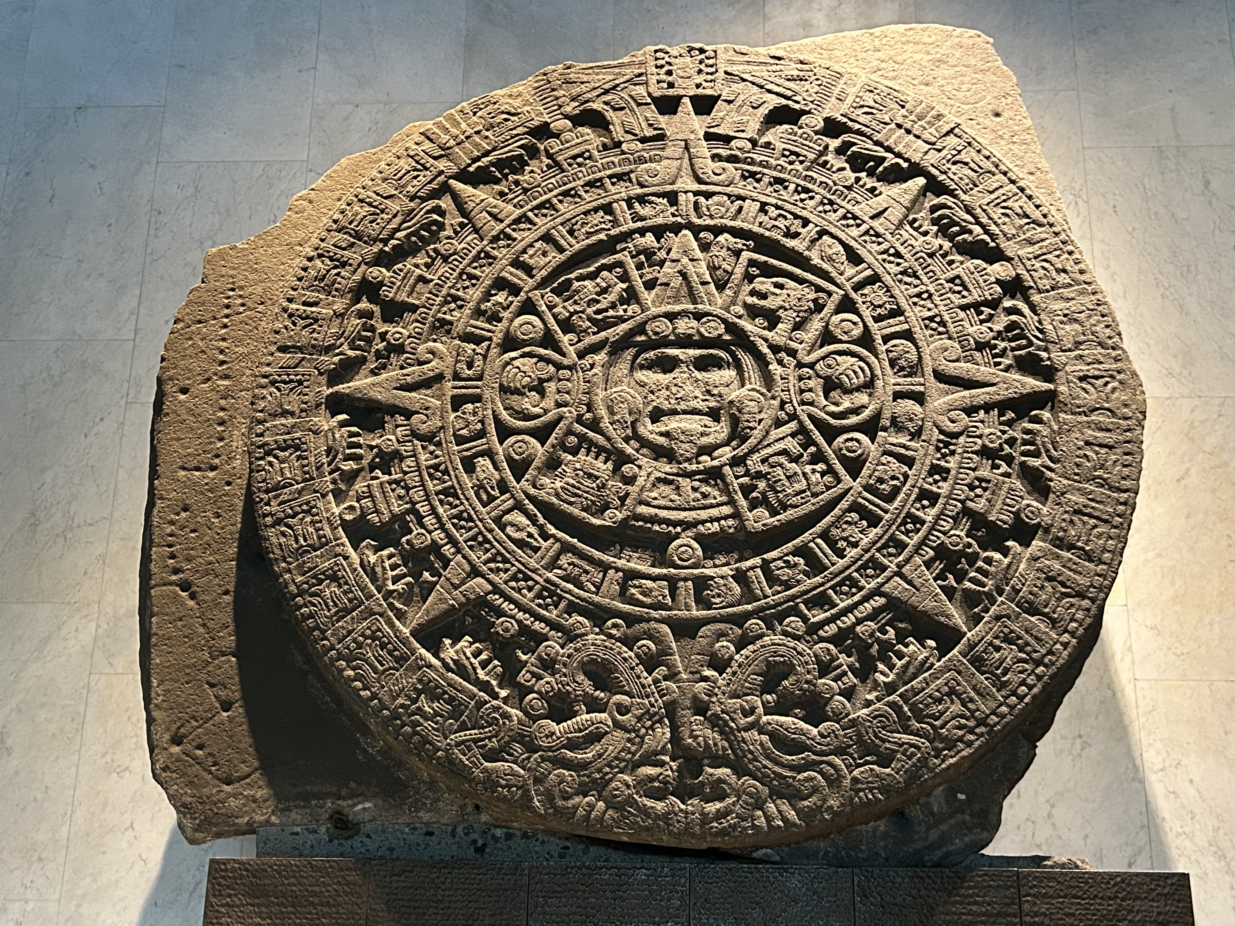 メキシコ国立人類学博物館ツアー＜日本人ガイド/指定ホテル送迎プラン有＞